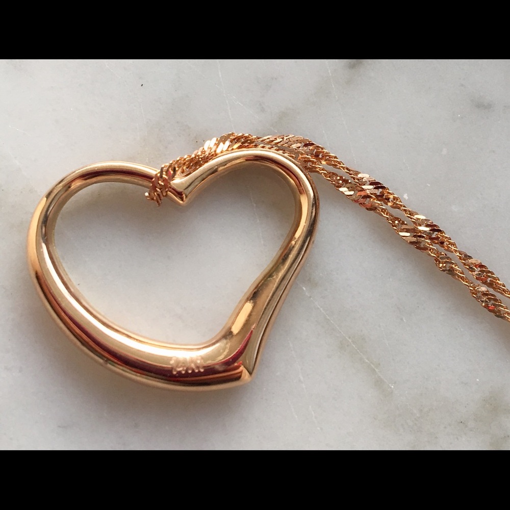 14kt rose gold necklace ❤️